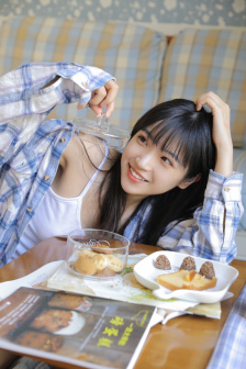 玩弄丰满人妻大BBWBBW